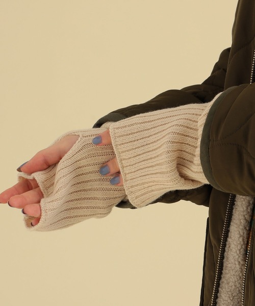 Ray BEAMS（レイビームス）の「Ray BEAMS / リブ アームウォーマー（アームカバー・レディース・ナチュラル/グリーン系その他2/ブラック/ブルー・ONE SIZE）」の8枚目の写真