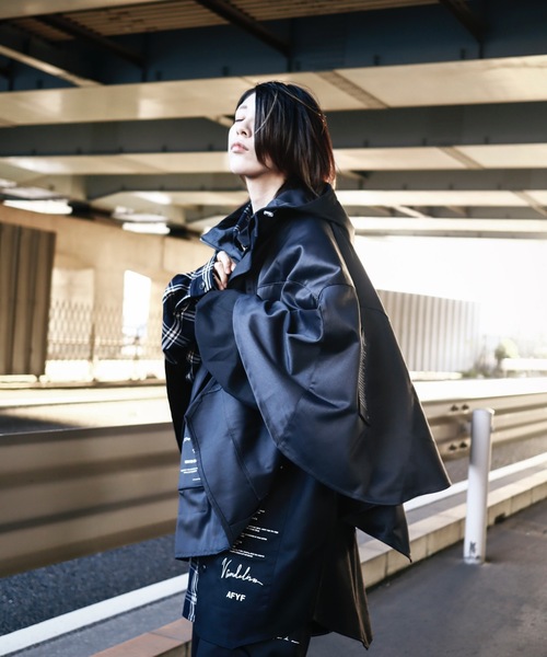 AFYF（エーエフワイエフ）の「AFYF PHOTOGRAPHER PONCHO/ビッグ