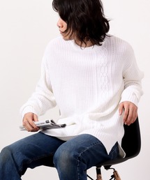 ケーブル編み ロング丈クルーネックニット