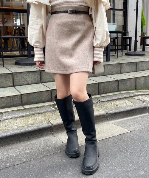 one after another NICE CLAUP（ワンアフターアナザーナイスクラップ）の「スタイルアップが叶う。ベルトセット台形ミニスカート（スカート・レディース・ベージュ/ブラック系その他/ブラウン系その他/アイボリー・FREE）」の4枚目の写真