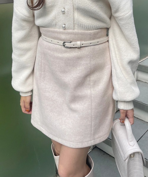 one after another NICE CLAUP（ワンアフターアナザーナイスクラップ）の「スタイルアップが叶う。ベルトセット台形ミニスカート（スカート・レディース・ベージュ/ブラック系その他/ブラウン系その他/アイボリー・FREE）」の6枚目の写真