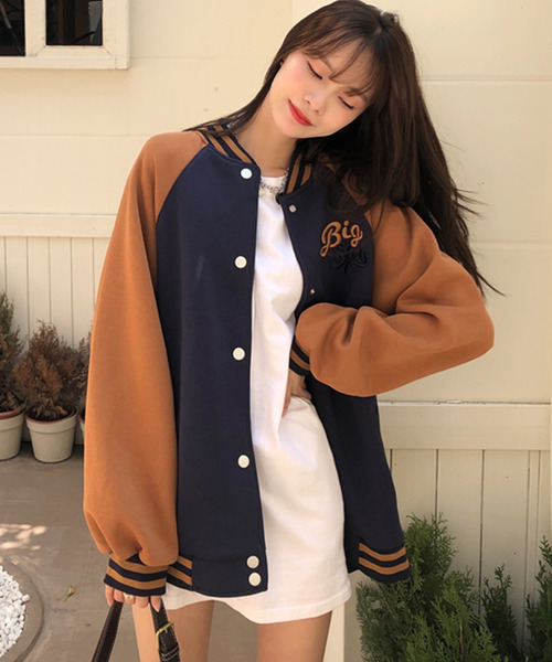 DAY CLOSET(デイ クローゼット)の「レディース ルーズシルエット刺繍ロゴスタジャン(スタジャン・レディース・ブラック/ネイビー・ONE SIZE)」の15枚目の写真