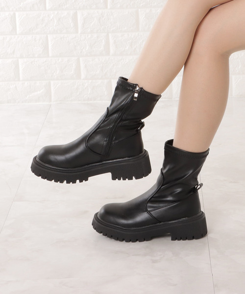 Lace Ladies（レースレディース）の「トラックソール厚底ショートブーツ（ブーツ・レディース・アイボリー/ブラック・23.5/24/ 25/23/24.5/22.5）」の12枚目の写真