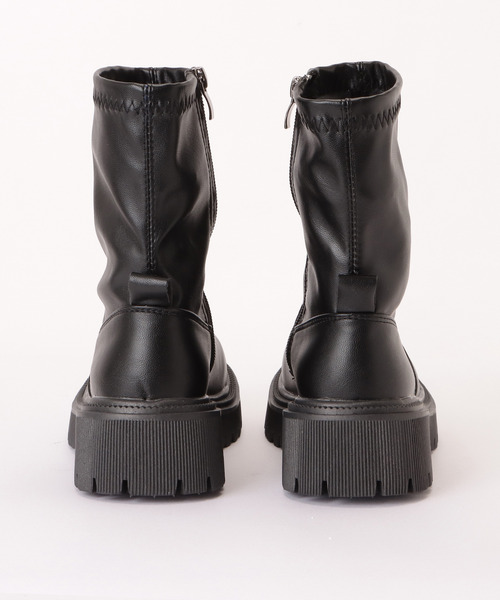 Lace Ladies（レースレディース）の「トラックソール厚底ショートブーツ（ブーツ・レディース・アイボリー/ブラック・23.5/24/ 25/23/24.5/22.5）」の9枚目の写真