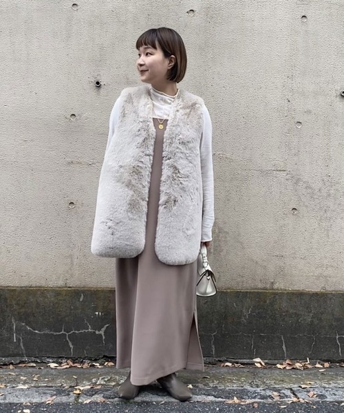 RIVE DROITE(リヴドロワ)の「レイヤードでシーズン問わず着回せる/ツイルキャミワンピース(ワンピース・レディース・ブラック/ベージュ・FREE)」の20枚目の写真