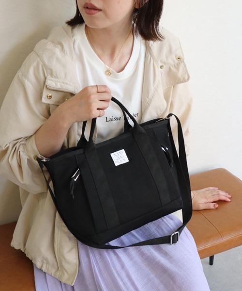 COLDE （コルデ）の「ファスナーポケット付き2wayナイロントートバッグ（トートバッグ・レディース・ブラック/グリーン/レオパード/ベージュ・FREE）」の2枚目の写真