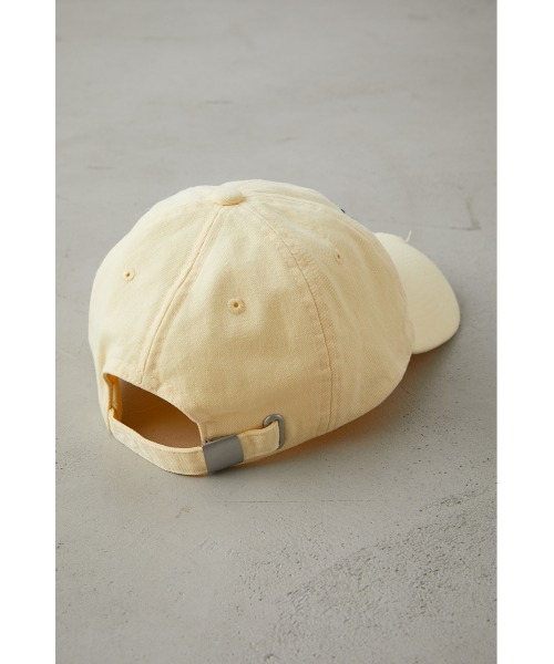 AZUL by moussy（アズールバイマウジー）の「NEO PREPPY EMBROIDERY CAP/ネオプレッピーエンブロイダリーキャップ（キャップ・メンズ・ブラック/イエロー/ホワイト系その他・FREE）」の4枚目の写真