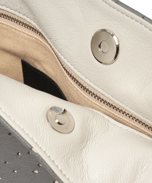 HIROKO HAYASHI（ヒロコハヤシ）の「◆FORATA(フォラータ)ワンショルダーバッグ（ショルダーバッグ・レディース・グレー系その他4・00）」の14枚目の写真