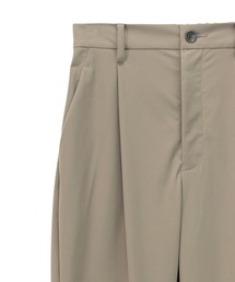 zucca ネイビー プリーツ入り リラックスストレッチナイロンパンツ