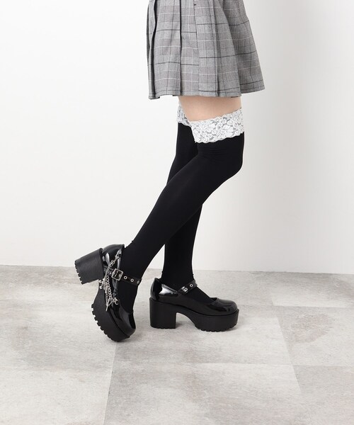 cs T&P(シーエスティーアンドピー)の「クロスチェーン付き厚底パンプス(パンプス・レディース・ブラック/ブラック系1/ネイビー系6/レッド系3・S/M/L/LL)」の8枚目の写真