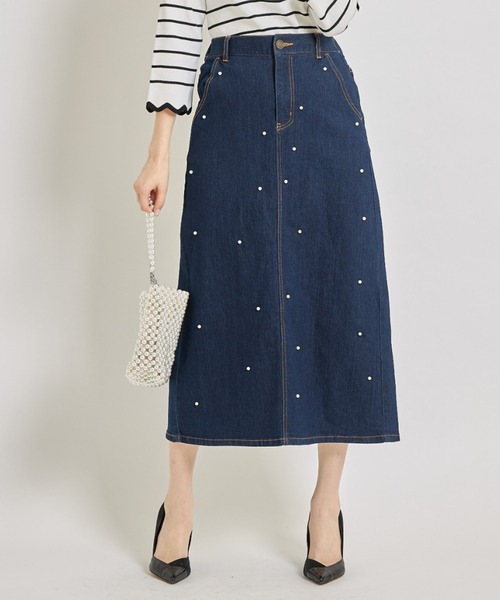 tocco closet（トッコ　クローゼット）の「ポケット付きパールモチーフ装飾デニムロングスカート（デニムスカート・レディース・ブラック/インディゴブルー/ネイビー・M）」の3枚目の写真