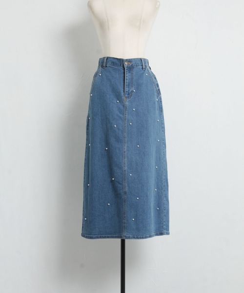 tocco closet（トッコ　クローゼット）の「ポケット付きパールモチーフ装飾デニムロングスカート（デニムスカート・レディース・ブラック/インディゴブルー/ネイビー・M）」の17枚目の写真