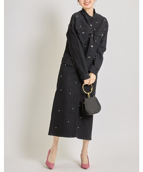 tocco closet（トッコ　クローゼット）の「ポケット付きパールモチーフ装飾デニムロングスカート（デニムスカート・レディース・ブラック/インディゴブルー/ネイビー・M）」の4枚目の写真