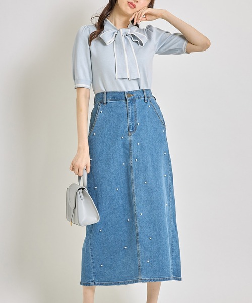 tocco closet（トッコ　クローゼット）の「ポケット付きパールモチーフ装飾デニムロングスカート（デニムスカート・レディース・ブラック/インディゴブルー/ネイビー・M）」の5枚目の写真