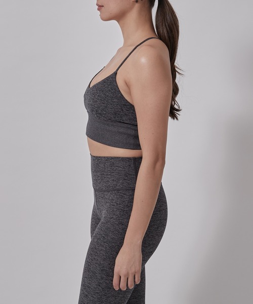 Alo Yoga（アロヨガ）の「【alo】ALOSOFT LAVISH BRA アロソフト