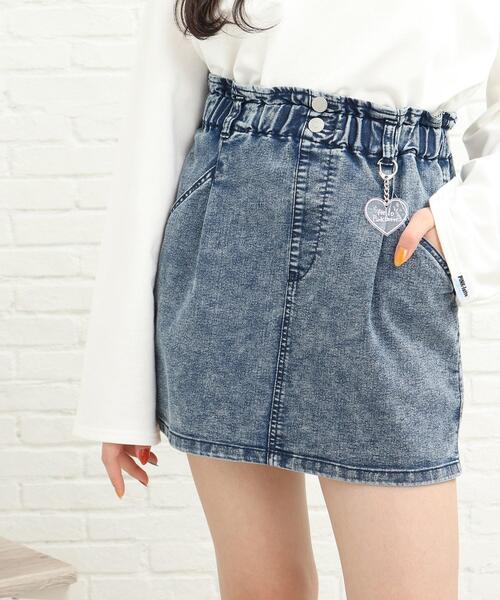 PINK-latte（ピンクラテ）の「◆【130cmサイズあり/キーホルダー付き/ウエスト調整可】ウエストタックスカート（スカート・キッズ・ブルー系8/ブルー系9/ベビーピンク/オフホワイト・15 /16/14/13）」の4枚目の写真