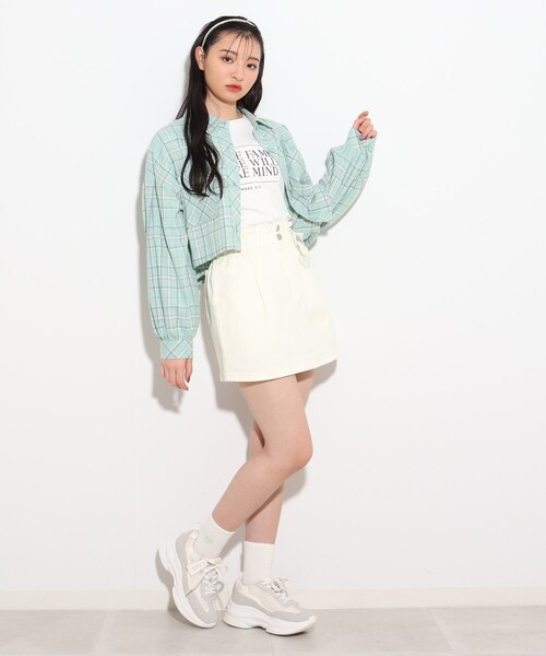 PINK-latte（ピンクラテ）の「◆【130cmサイズあり/キーホルダー付き/ウエスト調整可】ウエストタックスカート（スカート・キッズ・ブルー系8/ブルー系9/ベビーピンク/オフホワイト・15 /16/14/13）」の14枚目の写真