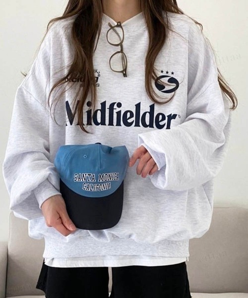 Dalfwin（ダールフィン）の「Midfielderプリントオーバーサイズスポーツウェア風スウェットトレーナー（スウェット・レディース・チャコールグレー/ブラック/グレー系その他・FREE）」の19枚目の写真