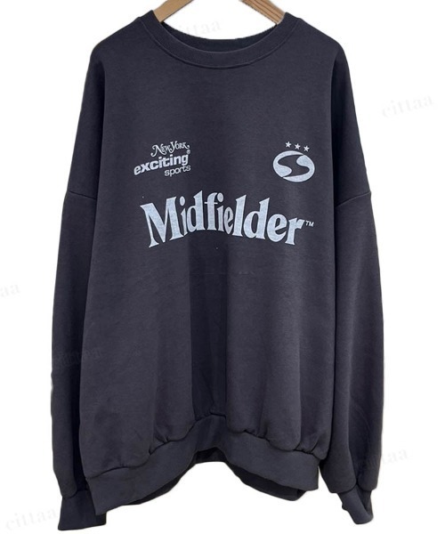 Dalfwin（ダールフィン）の「Midfielderプリントオーバーサイズスポーツウェア風スウェットトレーナー（スウェット・レディース・チャコールグレー/ブラック/グレー系その他・FREE）」の17枚目の写真