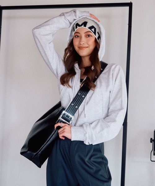 BLONDEY（ブロンディ）の「BIGショルダーバッグ（ショルダーバッグ・レディース・ブラック・FREE）」の11枚目の写真