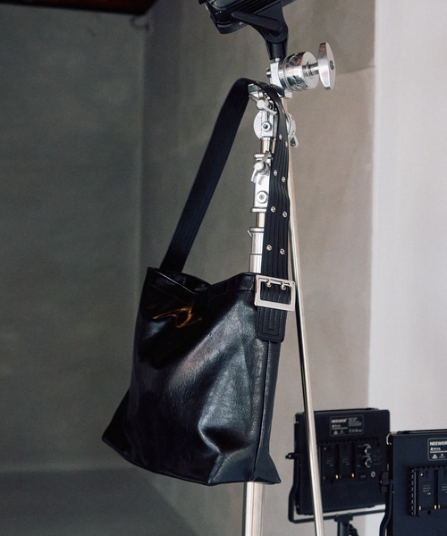 BLONDEY（ブロンディ）の「BIGショルダーバッグ（ショルダーバッグ・レディース・ブラック・FREE）」の12枚目の写真