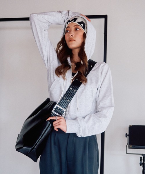 BLONDEY（ブロンディ）の「BIGショルダーバッグ（ショルダーバッグ・レディース・ブラック・FREE）」の14枚目の写真