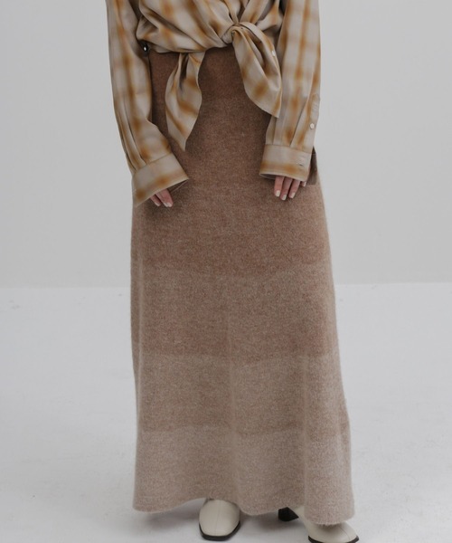 UNDECORATED（アンデコレイテッド）の「UNDECORATED アンデコレイテッド / Baby Alpaca Gradation Knit Skirt ベイビーアルパカ グラデーションニットスカート / UDF23406（スカート・レディース・ブラック/キャメル・0）」の6枚目の写真