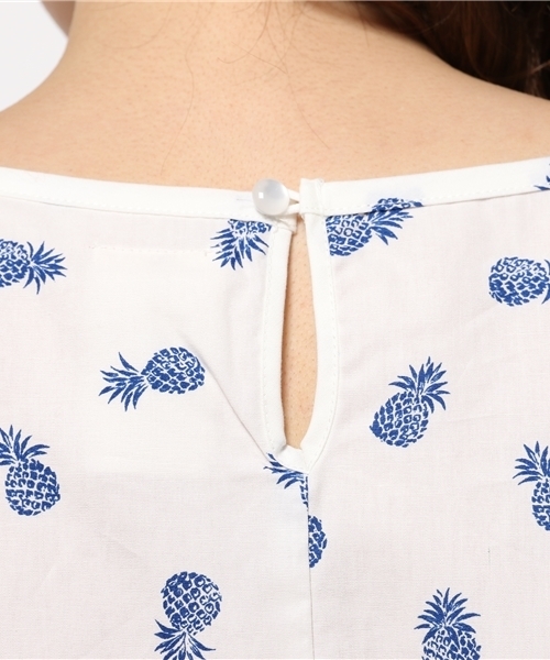 CIAOPANIC（チャオパニック）の「【Ciaopanic】　C/100パイナップル柄フレンチスリーブOP（ワンピース・レディース・ホワイト/ネイビー・FREE）」の8枚目の写真