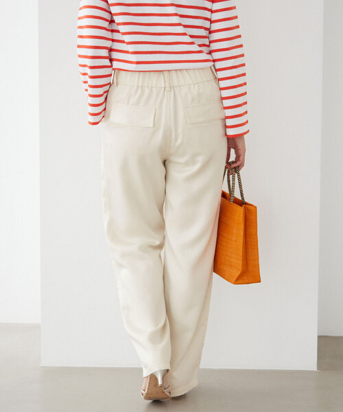 IENA（イエナ）の「《追加》アセテートライク ベイカーパンツ（その他パンツ・レディース・アイボリー/ブラック・36/34/38）」の9枚目の写真