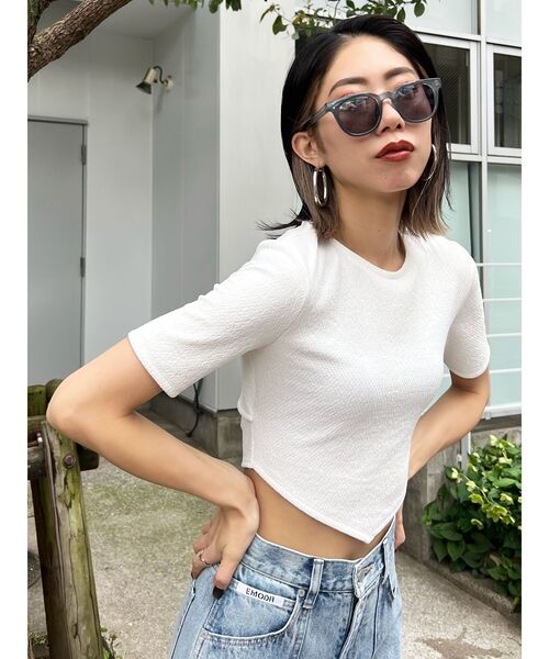 EMODA（エモダ）の「バックタイスカーフTシャツ（Tシャツ/カットソー・レディース・ブラック/ホワイト/ブルー/パープル・FREE）」の5枚目の写真