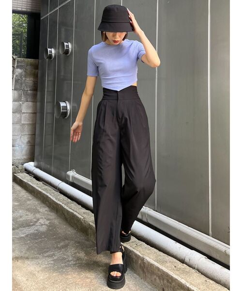 EMODA（エモダ）の「バックタイスカーフTシャツ（Tシャツ/カットソー・レディース・ブラック/ホワイト/ブルー/パープル・FREE）」の9枚目の写真