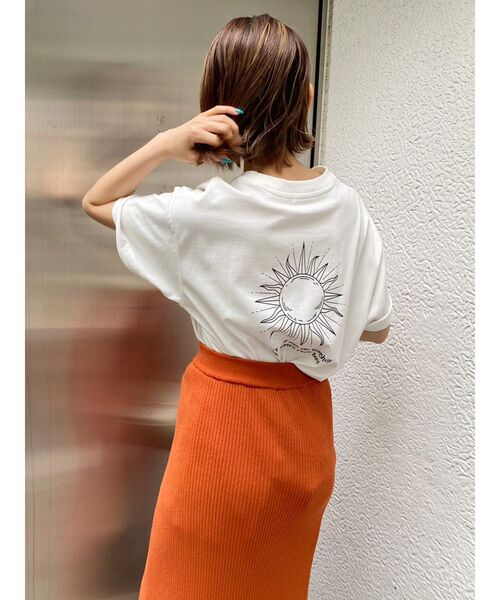 EVRIS（エヴリス）の「SUNNY GRAPHIC BIG Tシャツ（Tシャツ/カットソー・レディース・ブラック/グレー/グリーン/ホワイト・FREE）」の12枚目の写真