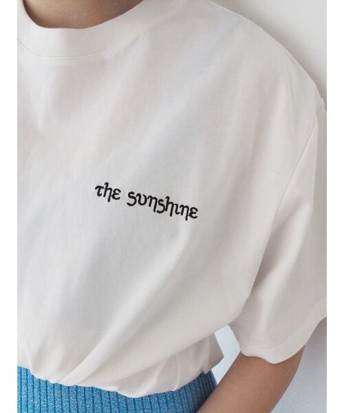 EVRIS（エヴリス）の「SUNNY GRAPHIC BIG Tシャツ（Tシャツ/カットソー・レディース・ブラック/グレー/グリーン/ホワイト・FREE）」の16枚目の写真