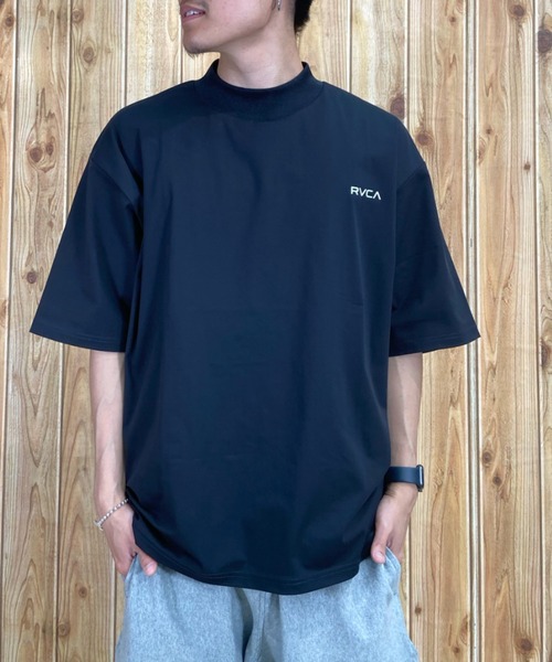 【RVCA】バックプリント Tシャツ ラッシュガード★水陸両用◎ RVCA】バックプリント Tシャツ ラッシュガード☆水陸両用