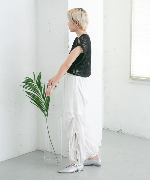 KBF（ケイビーエフ）の「クロシェニットベスト（ベスト・レディース・ブラック/ベージュ・ONE）」の10枚目の写真