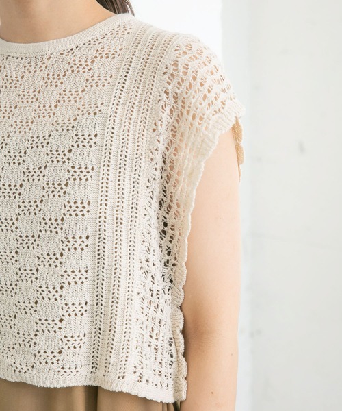 KBF（ケイビーエフ）の「クロシェニットベスト（ベスト・レディース・ブラック/ベージュ・ONE）」の4枚目の写真