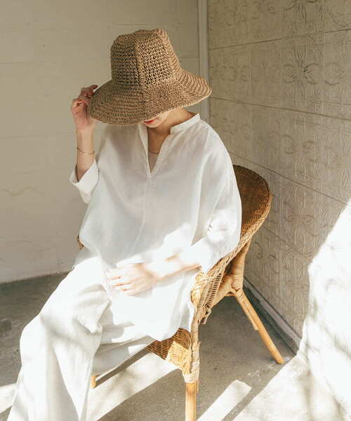 URBAN RESEARCH DOORS（アーバンリサーチドアーズ）の「リネンショルダーレーススキッパーブラウス（シャツ/ブラウス・レディース・ブラック/オフホワイト/モカ・MEDIUM）」の11枚目の写真