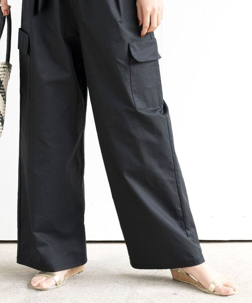 rps(アールピーエス)の「共ベルト付きカーゴワイドパンツ(カーゴパンツ・レディース・ライトカーキ/ベージュ/ブラック・フリー)」の8枚目の写真