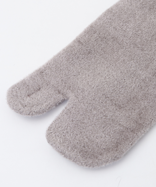 MARCOMONDE（マルコモンド）の「MARCOMOND/120TB/RA-24C velor tabi socks（ソックス/靴下・レディース・グレイッシュベージュ・FREE）」の2枚目の写真