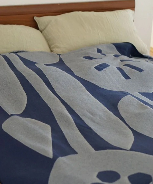 布団・毛布 MYTONE ALL SEASON BLANKET Asuka Watanabe TOWEL BLANKET : Abstract Inlet by Asuka Watanabe – MYTONE