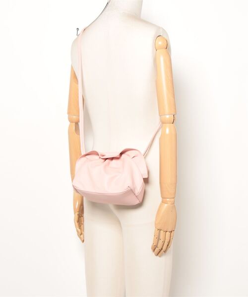 florist(フローリスト)の「【6色展開】がま口ラッフルフリルデザインのミニレザーショルダーバッグ(ショルダーバッグ・レディース・ブラウン/グリーン/ピンク/ホワイト/コーラル/ブラック・FREE)」の14枚目の写真
