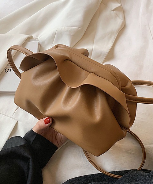 【追跡付】今欲しい♡フレンチリビエラ♪ショルダーバッグ セール】【6色展開】がま口ラッフルフリルデザインのミニレザー