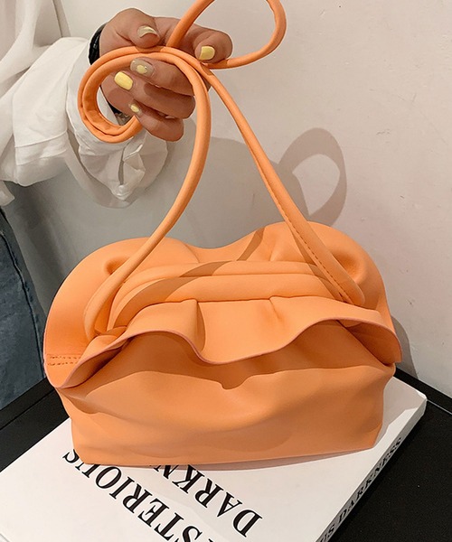 florist(フローリスト)の「【6色展開】がま口ラッフルフリルデザインのミニレザーショルダーバッグ(ショルダーバッグ・レディース・ブラウン/グリーン/ピンク/ホワイト/コーラル/ブラック・FREE)」の17枚目の写真