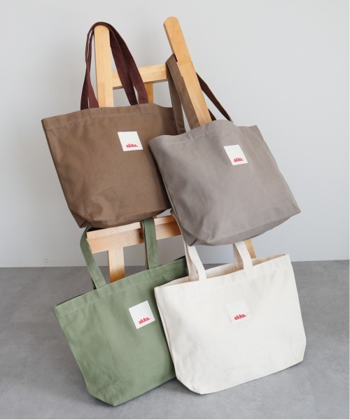 CRAFT STANDARD BOUTIQUE（クラフトスタンダードブティック）の「akha.　キャンバストート/A4サイズ（トートバッグ・レディース・ライトグリーン/カーキ/ナチュラル/グレー・FREE）」の2枚目の写真