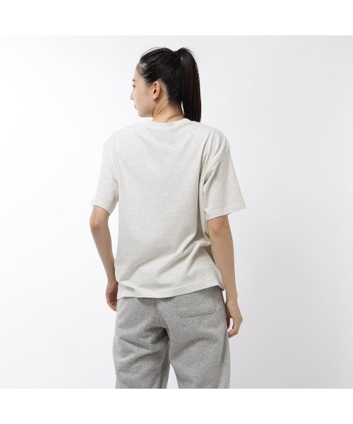 Reebok（リーボック）の「アーカイブ ロゴ Tシャツ / CL AE ARCHIVE SM LOGO TEE（Tシャツ/カットソー・レディース・ブラック/オフホワイト/ピンクベージュ・MEDIUM/LARGE/SMALL/XX-LARGE/X-LARGE）」の8枚目の写真