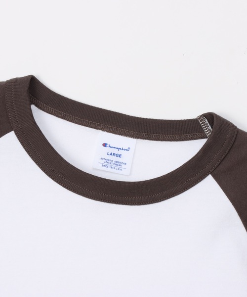 Champion(チャンピオン)の「【Champion/チャンピオン】メンズ ベーシック ラグランロングスリーブTシャツ(Tシャツ/カットソー・メンズ・グレー/ブラック/モカ/ネイビー/ダークグリーン系/チョコ・SMALL/X-LARGE/MEDIUM/LARGE)」の13枚目の写真