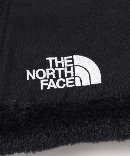 THE NORTH FACE（ザノースフェイス）の「THE NORTH FACE / リバーシブル ネックゲイター ジップ（マフラー・メンズ・ブラック・ONE SIZE）」の4枚目の写真