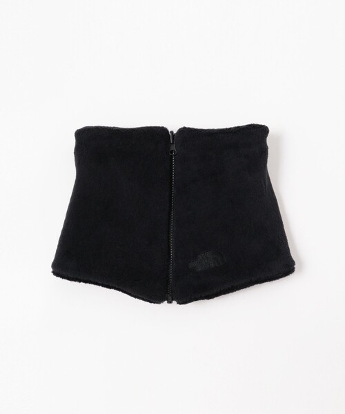 THE NORTH FACE（ザノースフェイス）の「THE NORTH FACE / リバーシブル ネックゲイター ジップ（マフラー・メンズ・ブラック・ONE SIZE）」の5枚目の写真