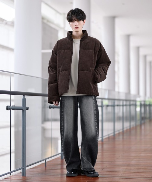 ASTRONOMY（アストロノミー）の「ハイネック中綿ショートジャケット(600フィルパワー)（ダウンジャケット/コート・メンズ・チャコール/ライトグレー/ブルー/ブラック/アイボリー/ブラウン/ブラウン系2/ブラック系2/アイボリー系/グレー系/ブラック系・L/M/S/XL）」の19枚目の写真