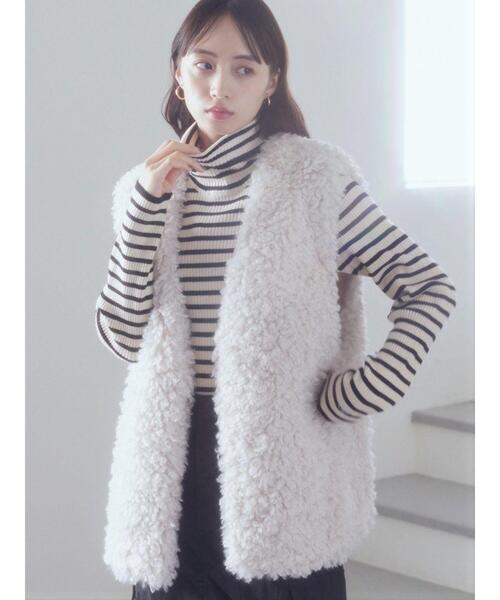 earth music&ecology（アースミュージックアンドエコロジー）の「ファーベスト（ベスト・レディース・ライトグレー/ライトベージュ・FREE）」の3枚目の写真